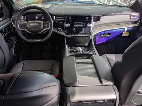 New 2026 Jeep Grand Wagoneer Limited image 23