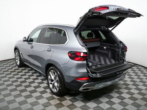 Used 2024 BMW X5 xDrive40i w/ Premium Package image 34
