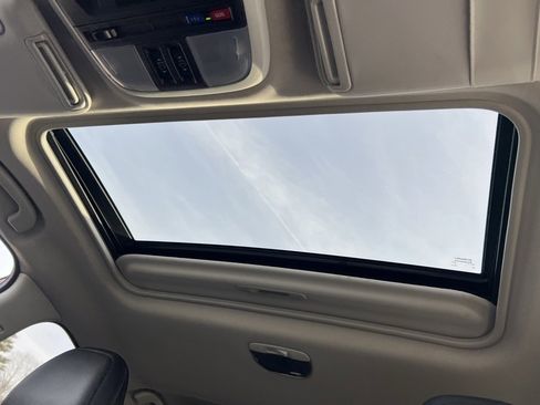 Used 2024 Subaru Crosstrek 2.5i Limited image 17