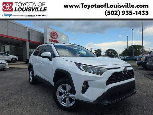 Certified 2021 Toyota RAV4 XLE w/ Convenience Package FWD image 1