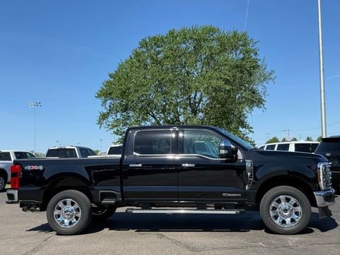 Used 2026 Ford F250 Lariat w/ Chrome Package AWD/4WD image 39