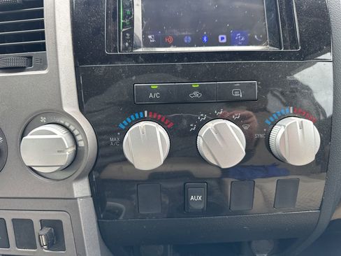 Used 2012 Toyota Tundra 4x4 Double Cab image 25