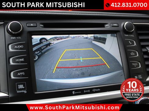 Used 2016 Toyota Highlander Limited w/ Driver Technology Package image 24