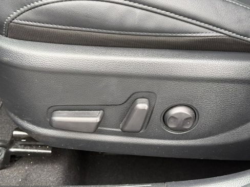 Used 2022 Kia Seltos SX image 16