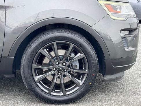 Used 2018 Ford Explorer XLT w/ Equipment Group 202A image 41