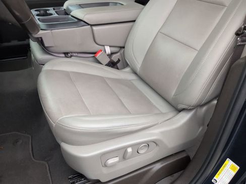 Used 2022 GMC Sierra 1500 SLT image 16