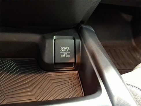 Used 2018 Honda CR-V Touring image 23