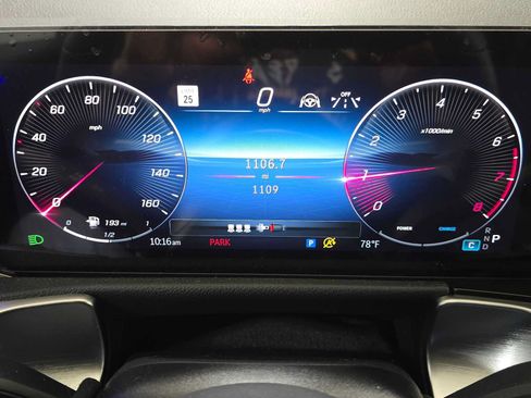 Certified 2026 Mercedes-Benz GLB 250 4MATIC image 28