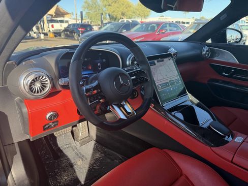 Used 2022 Mercedes-Benz SL 63 AMG 4MATIC image 27