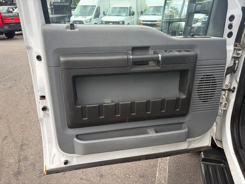 Used 2016 Ford F550 4x4 Crew Cab Super Duty image 19