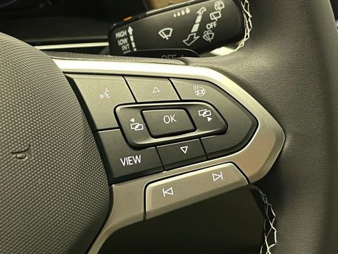 New 2026 Volkswagen Atlas SE image 28