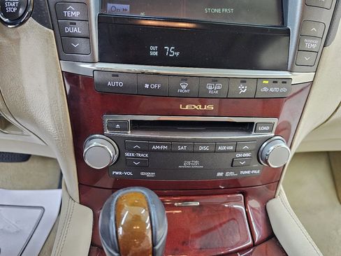 Used 2012 Lexus LS 460 Luxury image 34