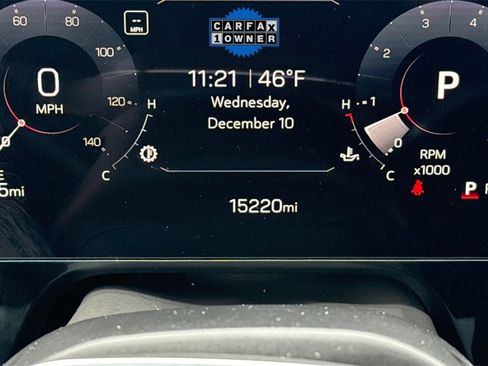 Used 2025 GMC Yukon Elevation image 38