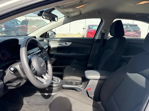 Used 2023 Kia Forte LXS FWD image 10