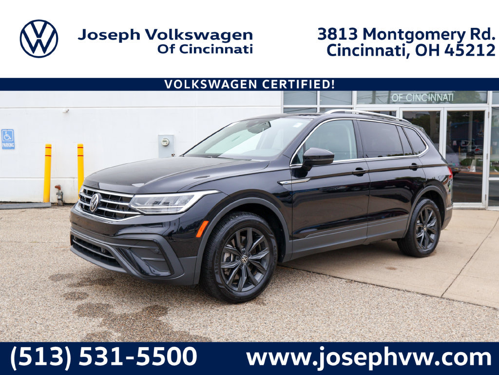 Used 2024 Volkswagen Tiguan SE w/ Panoramic Sunroof Package AWD/4WD image 1