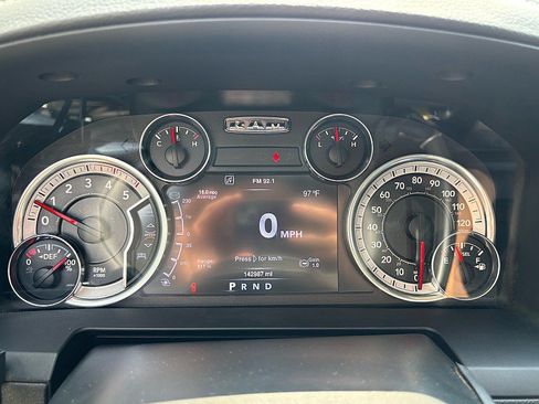 Used 2016 RAM 2500 Laramie w/ Sport Appearance Group AWD/4WD image 11