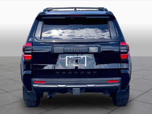 Certified 2025 Toyota 4Runner SR5 AWD/4WD image 5