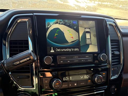 Used 2024 Nissan Titan Platinum Reserve w/ Moonroof Package image 16