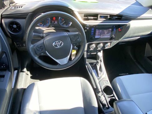 Used 2019 Toyota Corolla L image 18
