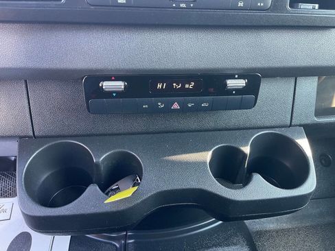 Used 2023 Mercedes-Benz Sprinter 2500 image 17