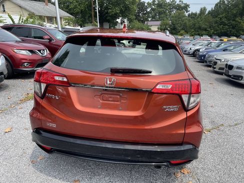 Used 2020 Honda HR-V Sport image 8