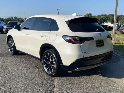 Certified 2026 Honda HR-V EX-L image 3