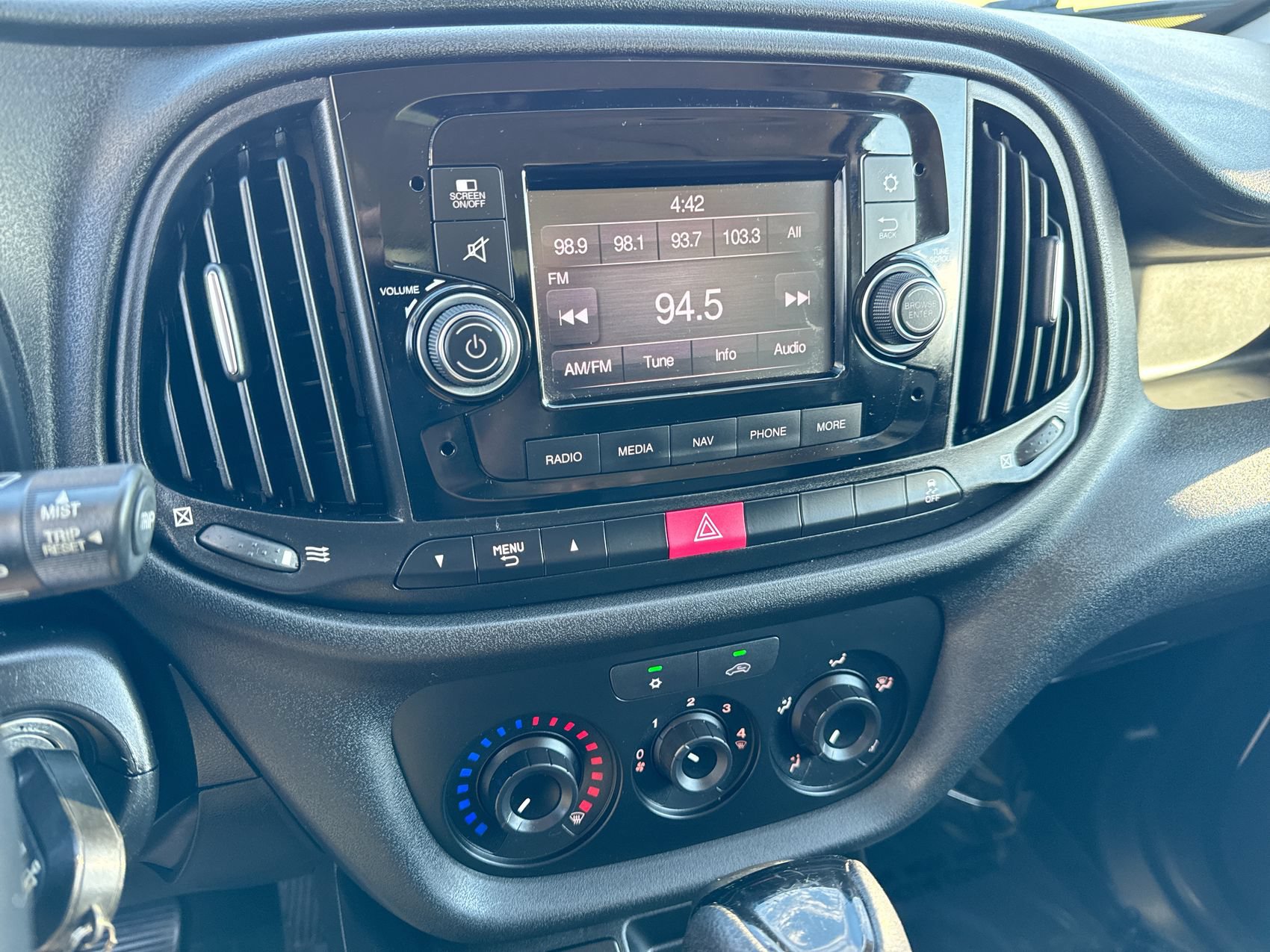 Used 2022 RAM ProMaster City Tradesman FWD image 16