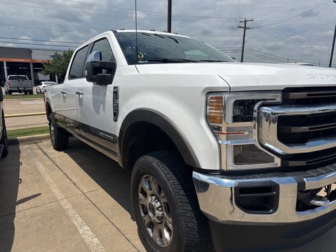 Used 2022 Ford F350 King Ranch w/ King Ranch Ultimate Package AWD/4WD image 3