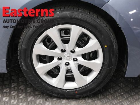 Used 2024 Toyota Corolla LE image 29