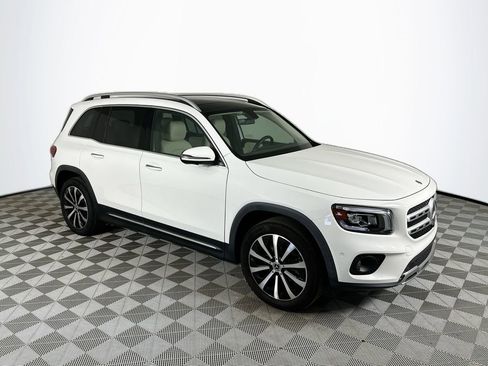 Certified 2023 Mercedes-Benz GLB 250 image 1