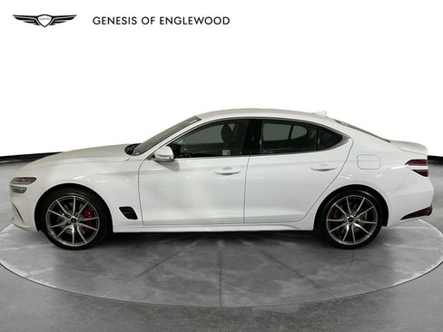 Used 2025 Genesis G70 2.5T image 10