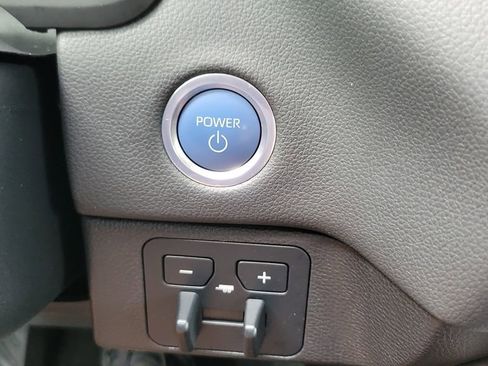 Used 2024 Toyota Tundra Limited AWD/4WD image 25