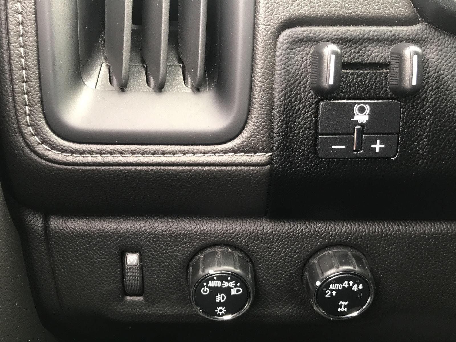 Used 2018 GMC Canyon SLE w/ SLE Convenience Package AWD/4WD image 16