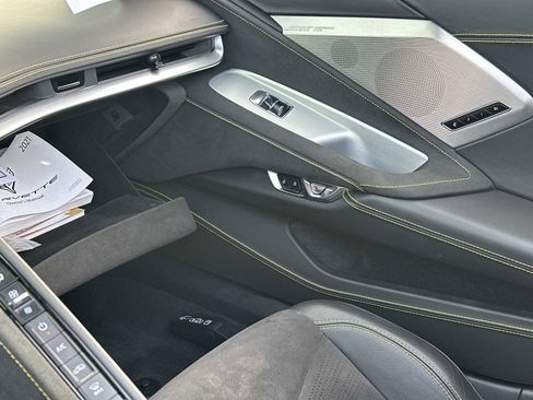 Certified 2021 Chevrolet Corvette Stingray Premium Conv w/ 3LT image 34