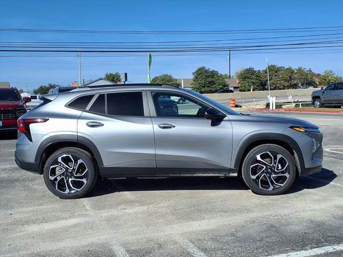 New 2026 Chevrolet Trax RS w/ Sunroof Package image 3