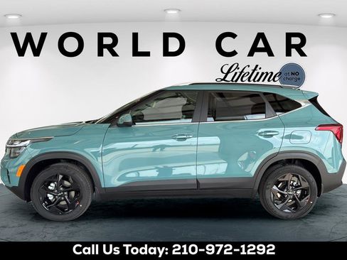 New 2026 Kia Seltos EX FWD image 11