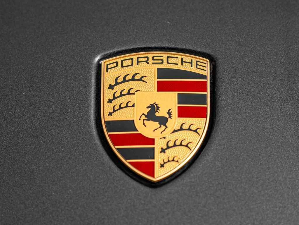 Certified 2026 Porsche Macan AWD/4WD image 15