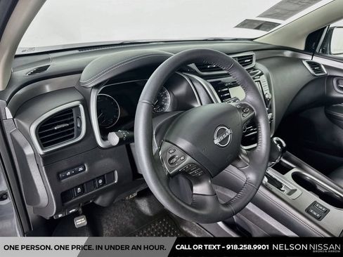 Used 2023 Nissan Murano SV w/ SV Midnight Edition Package AWD/4WD image 9