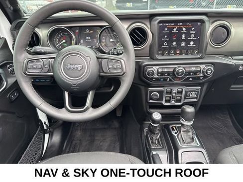 Used 2023 Jeep Wrangler Unlimited w/ Sun & Screen Package AWD/4WD image 26