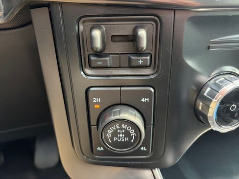 Used 2025 Ford F150 Lariat w/ Equipment Group 502A High AWD/4WD image 23