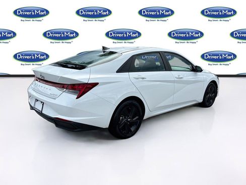 Used 2023 Hyundai Elantra Blue FWD image 7