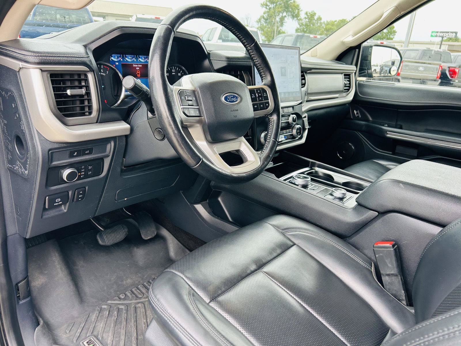 Used 2022 Ford Expedition Max XLT AWD/4WD image 15