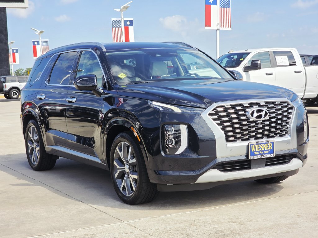 Used 2022 Hyundai Palisade Limited w/ Cargo Package FWD image 3
