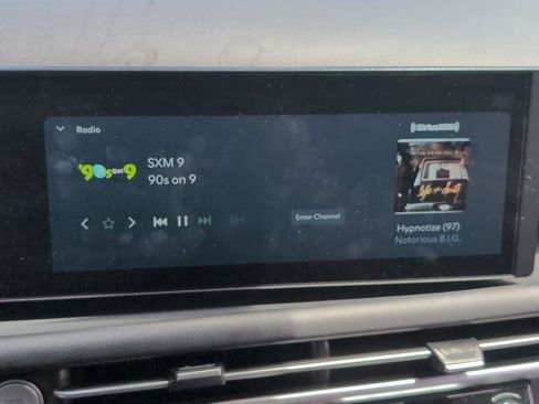 Used 2025 Hyundai Santa Cruz SEL FWD image 18