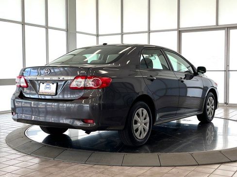 Used 2011 Toyota Corolla LE image 7