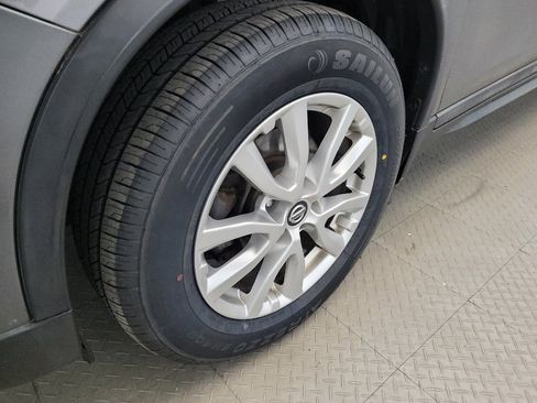 Used 2019 Nissan Rogue SV AWD/4WD image 31