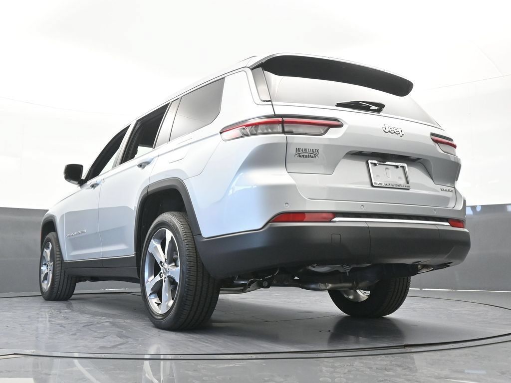 Used 2025 Jeep Grand Cherokee L Limited RWD image 60