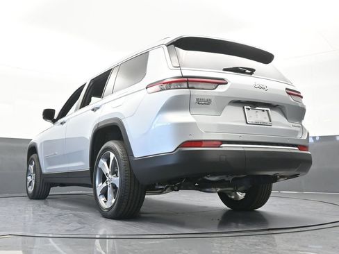 Used 2025 Jeep Grand Cherokee L Limited RWD image 60