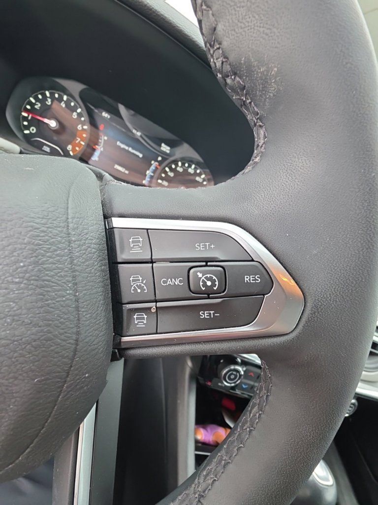 Certified 2024 Jeep Compass Limited AWD/4WD image 17