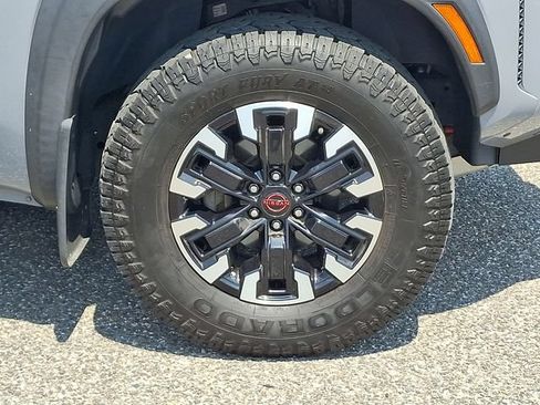 Used 2022 Nissan Frontier PRO-4X w/ Technology Package AWD/4WD image 29